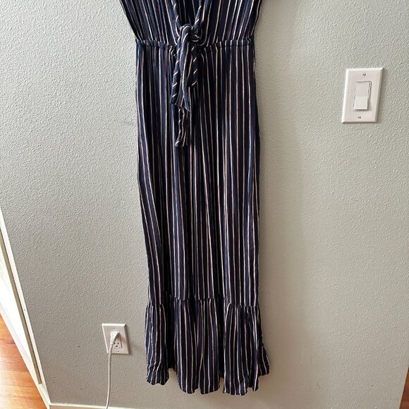 Abercrombie & Fitch Maxi Dress LARGE Blue Stripe Cutout Front Summer Vacation - Picture 5 of 8